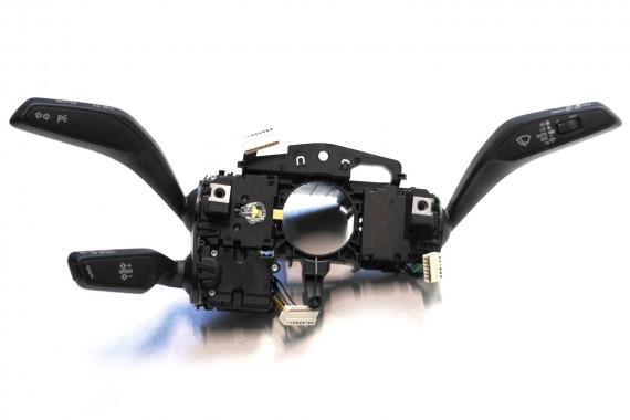 AUDI A3 FL Q2 MANETKA...