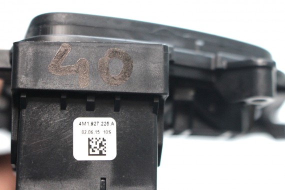 AUDI A4 PANEL STEROWANIA BIEGAMI EPB 8W1713111A 8W1 713 111 A przycisk przyciski 8W 8W1713111A 8W1713111C 8W1713111A 8W1713111C