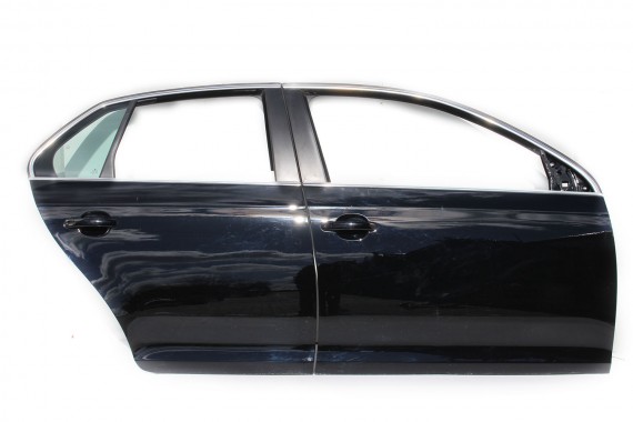 VW JETTA DRZWI PRAWE PRZÓD...