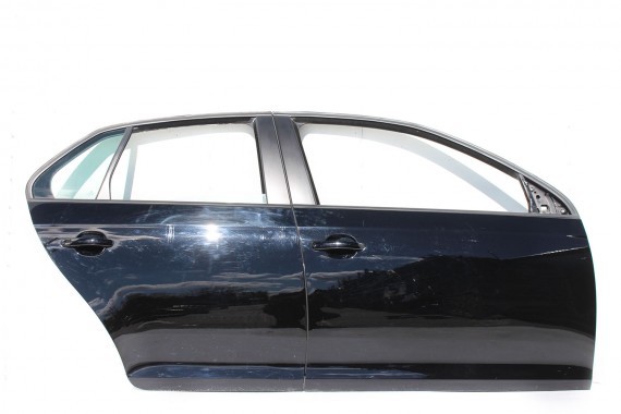VW JETTA DRZWI PRAWE PRZÓD...