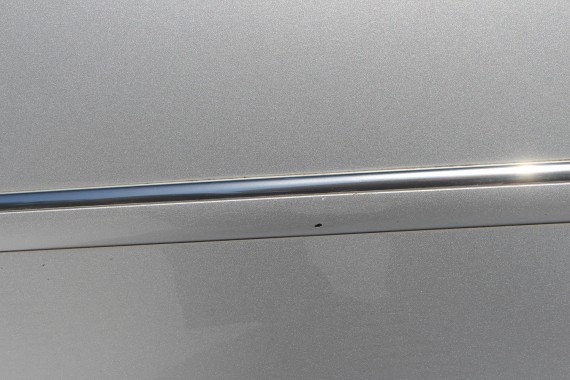 VW TOURAN DRZWI LEWE PRZÓD + TYŁ STRONA LEWA przednie + tylne 2 sztuki Kolor: srebrny srebrne 1T