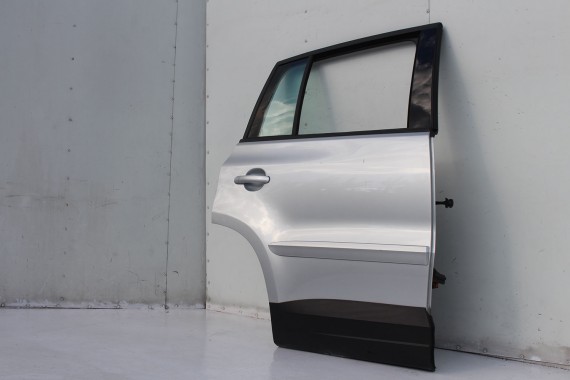 VW TIGUAN DRZWI PRAWE PRZÓD + TYŁ STRONA PRAWA przednie + tylne 2 sztuki 5N