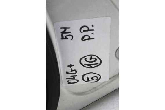 VW GOLF 5 6 VI PLUS DRZWI PRAWE PRZÓD + TYŁ STRONA PRAWA przednie + tylne 2 sztuki 5M 5M0  srebrne srebrny