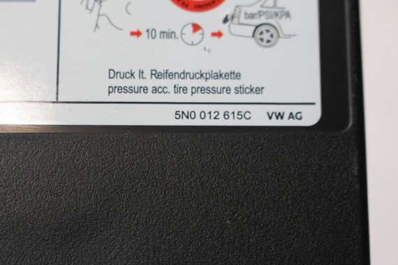 VW AUDI SKODA SEAT 5N0012615C POMPKA DO OPON KÓŁ SPRĘŻARKA POWIETRZA kompresor 5N0012615C 5N0 012 615 2.0 - 3.5 BAR 5N0012615D