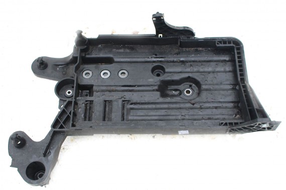 VW AUDI SKODA SEAT PODSTAWA AKUMULATORA 5Q0915321H 5Q0915331J 5Q0915321 5Q0915321H 5Q0915331J 5Q0915321H 5Q0915331J 5Q0915331K