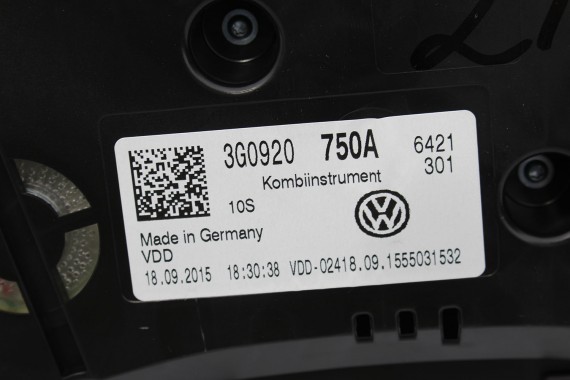 VW PASSAT B8 ZEGARY LICZNIKI BENZYNA 3G0920750A 3G0 920 750 A ZEGAR LICZNIK WYŚWIETLACZ WIELOFUNKCYJNY ZESTAW WSKAŹNIKÓW 3G