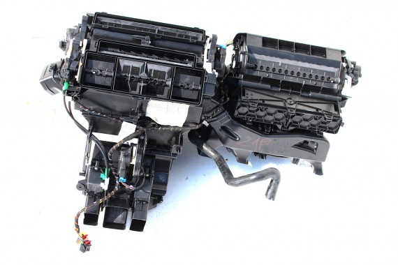 VW PASSAT B8 NAGRZEWNICA...