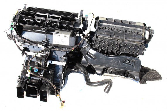 VW PASSAT B8 NAGRZEWNICA...