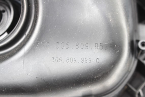 VW PASSAT B8 KLAPKA WLEWU PALIWA 3G5809857C Kolor: LD3Y red 3G5 809 857 C 3G5809857C 3G5809857C  3G5809857 3G5809857C 3G5809857G