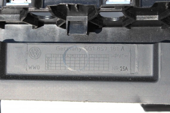 VW GOLF 7 5G KONSOLA 5G1857003 DESKA ROZDZIELCZA KOKPIT PULPIT kolor:  czarny 5G1 857 181 A  5G 5G1857181A LIFT GTD