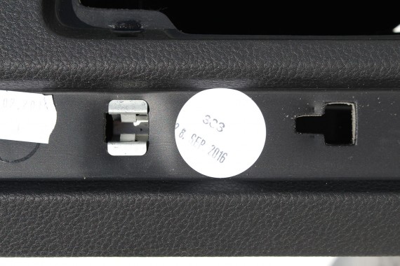 VW GOLF 7 5G KONSOLA 5G1857003 DESKA ROZDZIELCZA KOKPIT PULPIT kolor:  czarny 5G1 857 181 A  5G 5G1857181A LIFT GTD 5G1857003