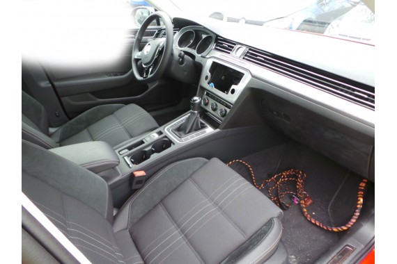 VW PASSAT B8 KOMBI BOCZEK BOCZKI DRZWI ALLTRACK drzwiowe tapicerka skóra kolor czarny 3G 3G9 3G0 Variant Avant