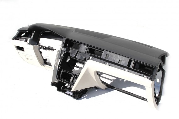 VW PASSAT B8 KONSOLA DESKA ROZDZIELCZA KOKPIT PULPIT 3G1857003 TS  stary tropez 3G st. tropez 3G1857003 3G1857003 3G1857003 JCU