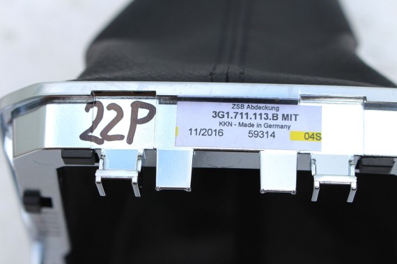 VW PASSAT B8 GAŁKA ZMIANY BIEGÓW 3G1711113B 3G1 711 113 B Kolor: MIT - czarny satynowy / srebrny 3G 3G8 3G1711113B 3G1711113
