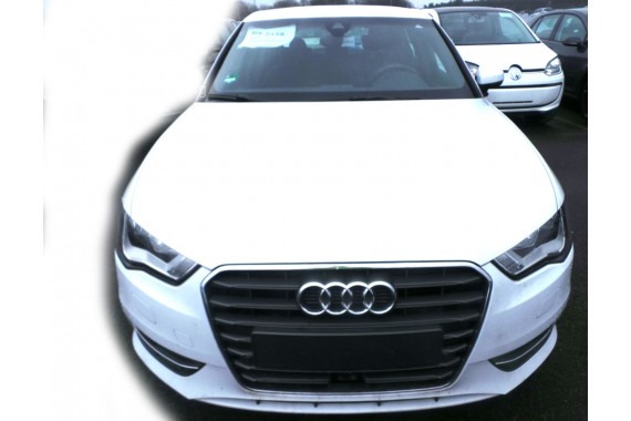 AUDI A3 SPORTBACK TYŁ ZDERZAK + KLAPA BAGAŻNIKA + LAMPY lampa tylny 8V 8V0 Kolor: LS9R biały (gletscher weiss)  kompletny 8V4