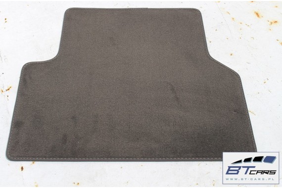 AUDI Q3 DYWANIKI WYCIERACZKI PODŁOGI TYŁ 8U 8U0864450 8U0863723 8U0863724 8U0864450 8U0863723 8U0864450 8U0863723 8U0863724 PQ1