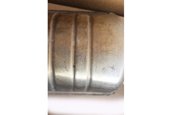 AUDI A6 A7 A8 TŁUMIK 4H0253211C 4H0 253 211 C  3.0 TFSi kompresor 4G 4H D4 2010-2017 4H0253211C 4H0253211C 4H0253211C 4H0253211