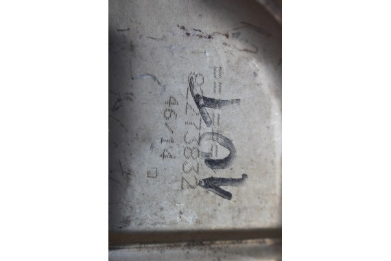 AUDI TT TŁUMIK 8S0253211 8S0253059L środkowy WYDECH rura wydechowa 8S0 253 211 8S0 253 059 L 8S 2015- 8S0253211 8S0253059L