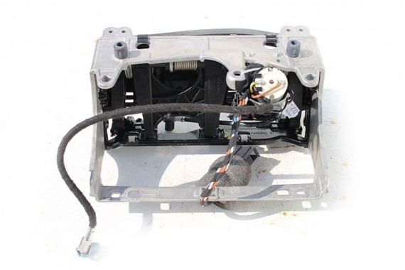 AUDI A8 MECHANIZM WINDA...