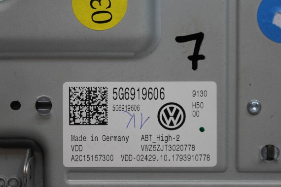 VW GOLF 7 PASSAT B8 ARTEON 5G6919606 TOURAN POLO EKRAN KOLOROWY DOTYKOWY MONITOR WYŚWIETLACZ LCD 5G6 919 606 9.2 CALA radio MMI