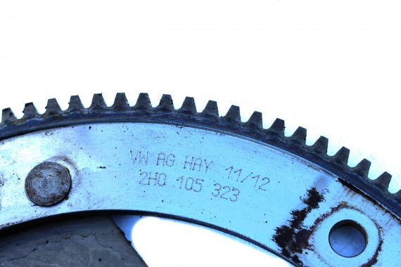 VW AMAROK TARCZA 2H0105323 ZABIERAKOWA KOŁO ZĘBATE AUTOMAT SKRZYNIA 8 -BIEGOWA NAPĘD NA 4 KOŁA 2H0 105 323 7C 2H 2H0105323