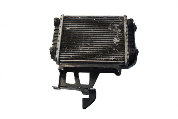 AUDI A4 A5 WSPORNIK 8K0121261D UCHWYT DODATKOWEJ CHŁODNICY 8K0 121 261 D strona lewa 8K, 8F, 8T