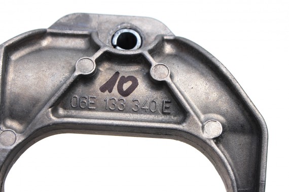 VW AUDI ZACISK MOCUJĄCY 06E133340E MOCOWANIE wspornik uchwyt 06E 133 340 E 3.0 TFSi A4 A5 A6 A7 A8 Q5 Q7 TOUAREG 06E133340C