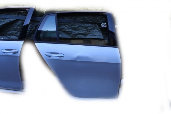 VW GOLF 7 VII DRZWI PRAWE PRZÓD + TYŁ STRONA PRAWA przednie + tylne 2 sztuki 5G 5G4 kolor : LA7W - srebrny (silber)
