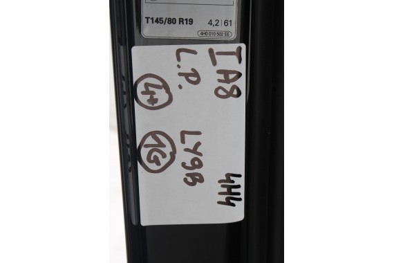 AUDI A8 4H d4 LY9B DRZWI LEWE PRZÓD STRONA LEWA przednie 2010-2017 Kolor: A2 Brylantowy czarny 4H0831051 4H0831051B 1 sztuka