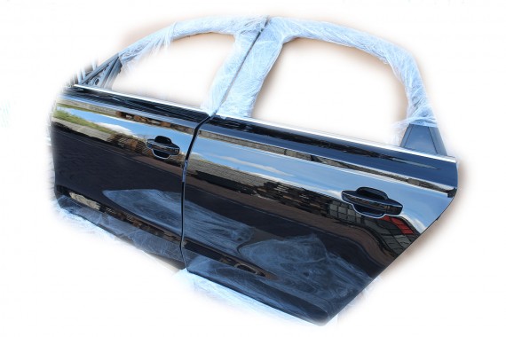 AUDI A8 4H LY9B DRZWI LEWE PRZÓD + TYŁ STRONA LEWA przednie + tylne 2 sztuki D4 4H Kolor: A2A2 czarny brylantowy 2010-2017