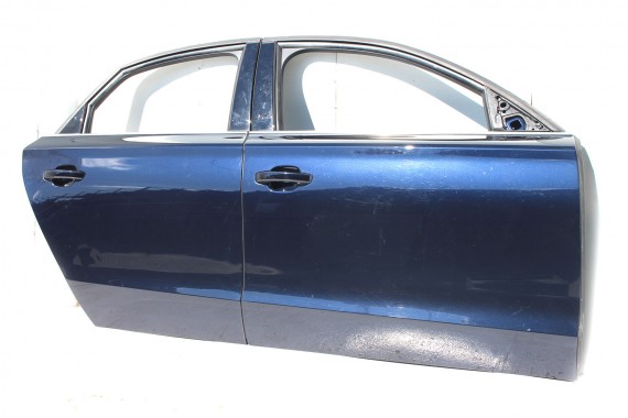 AUDI A8 4H d4 LZ5D DRZWI PRAWE PRZÓD + TYŁ STRONA PRAWA przednie + tylne 2 sztuki 2010-2017 Kolor 7X 	LZ5D Błękit nocy	Niebieski