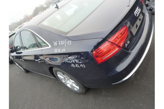 AUDI A8 4H d4 LZ5D DRZWI PRAWE PRZÓD + TYŁ STRONA PRAWA przednie + tylne 2 sztuki 2010-2017 Kolor 7X 	LZ5D Błękit nocy	Niebieski