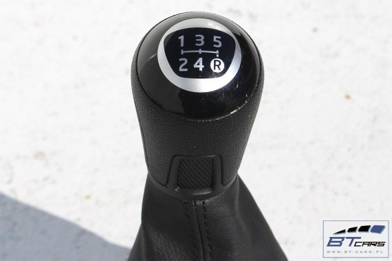 VW POLO GAŁKA ZMIANY BIEGÓW + MIESZEK 6R0711113Q 6R0711113R 6R0 711 113 Q ISM - czerń satynowa / srebrny 6R 6R0711113Q 6R0711113