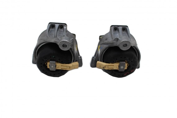AUDI A4 A5 PODUSZKA SILNIKA ŁAPA 8W0199371BD 8W0199371BH 4M0199371FC 8W0199371BD 2.0 TFSi USA 8W0199371BD 8W0199371BH 4M0199371