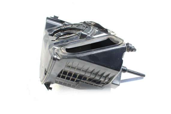 AUDI OBUDOWA FILTR POWIETRZA 8W0133837H 8W0133835H 8W0133843B 8W0133837Q 8W0133835H silnik benzynowy 8W0133835Q 8W0133837H A4 A5