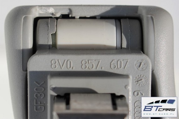AUDI A3 UCHWYT RĄCZKA PODSUFITKI UCHWYTY RĄCZKI 8V 8V0857608 8V0857607 8V0 857 608 kolor Y20 szary perlisty 8V0857608 8V0857607