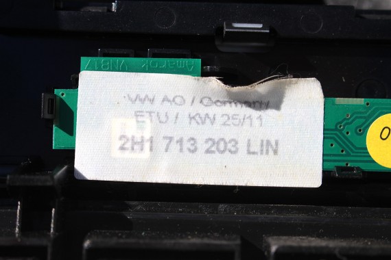 VW AMAROK GAŁKA ZMIANY BIEGÓW AUTOMAT 2H1713203 2H1713203B 2H1 713 203  2H1 713 203 B 2H LIN - czarny satynowy / alu 2H1713203