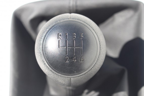 VW AMAROK GAŁKA ZMIANY BIEGÓW manual 2H0711113 Mieszek TAPICERKA 2H0 711 113  MANUALNA SKRZYNIA BIEGÓW 2H 2H0711113 2H0711113