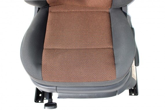 VW AMAROK FOTELE FOTELI siedzeń siedzenia fotel tapicerka 2H  welur kolor brąz, czarne welurowe KOMPLET 2H 50 kilometrów