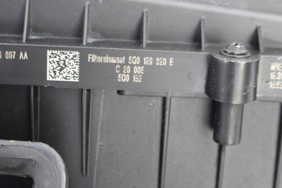 VW AUDI FILTR POWIETRZA OBUDOWA 5Q0129607AA 5Q0129601AC 5Q0129607Q 2.0 TDi diesel 5Q0129601BP 5Q0129601S 5Q0129607AF 5Q0129607J