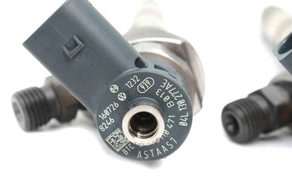 VW AUDI WTRYSKI WTRYSKIWACZE 04L130277AE 04L 130 277 AE 2.0 TDi 135 Kw 184 Km 04L130277AE 04L130277AE 04L130277AE 04L130277AE