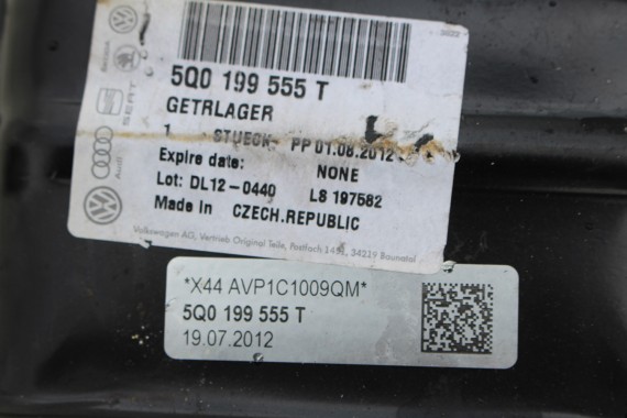 VW AUDI SKODA ŁAPA PODUSZKA SKRZYNI 5Q0199555T 5Q0199555AD 5Q0199555BJ  łapa loże skrzyni biegów 5Q0 199 555 T 5Q0 199 555 AD