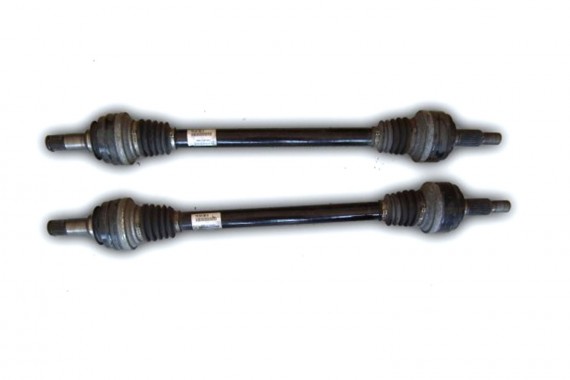 VW TOUAREG PÓŁOŚ TYŁ TYLNA...