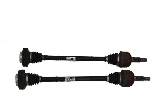 AUDI Q7 FL PÓŁOŚ TYŁ...