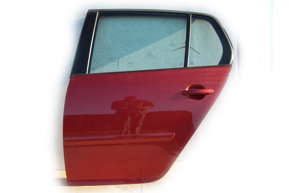 VW GOLF V 5 1K DRZWI TYŁ STRONA LEWA TYLNE LEWE 1K 1K4 5 drzwi 5-cio drzwiowy czerwony bordowy 1K4