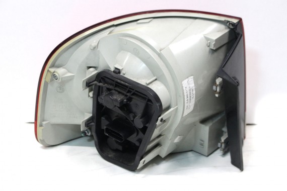 VW TOUAREG LAMPA TYŁ TYLNA LAMPY 4 szt. komplet 7L6 945 095 7L6945096 7L6945093 7L6945094 7L6 945 095 7L6 945 096 093 094