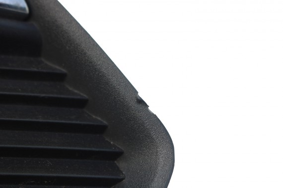 AUDI A3 KRATKA ZDERZAKA PRZÓD 8V3807681 8V3807682 zaślepka KRATKI 8V3 807 681 8V3 807 682 8V L + P 2 sztuki 8V3807681 8V3807682