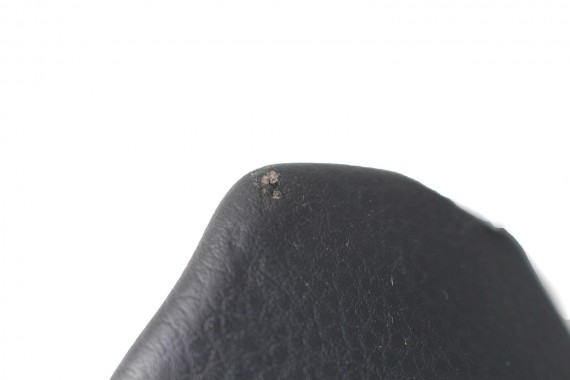 VW JETTA BOCZKI DRZWIOWE BOCZEK TAPICERKA 1K5 welur kolor antracyt 1K4867011 1K4867012 1K5867211 1K5867212 1K4867011 1K4867012