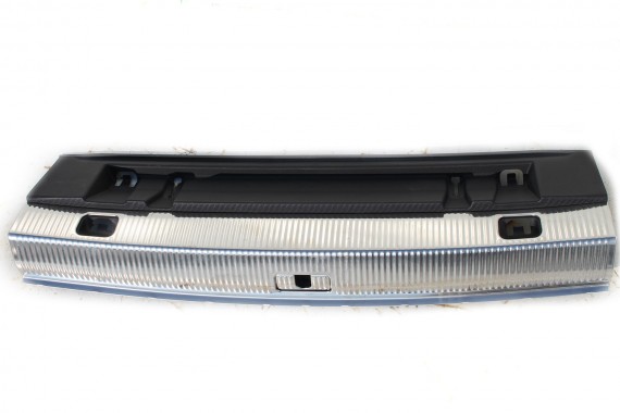 AUDI Q3 8U PAS BAGAŻNIKA...