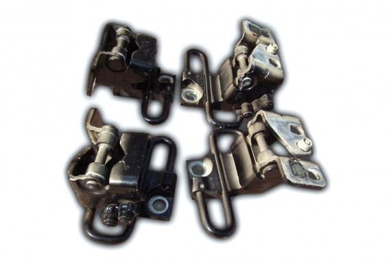 VW GOLF 5 V PLUS ZAWIASY ZAWIAS DRZWI PRZEDNICH 1K0831411Q 1K0831412Q 1K0 831 411 Q 1K0831412Q 1K4833411Q 1K4833412Q 1K0831412D